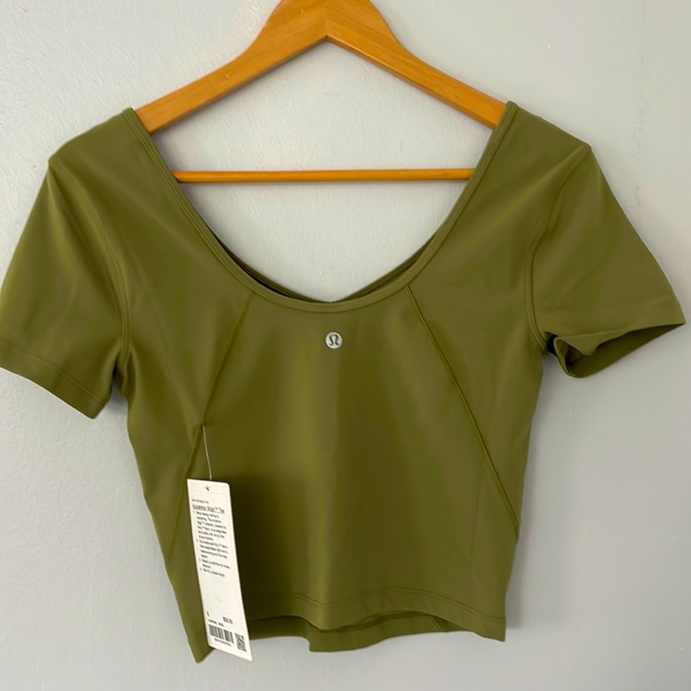Luluemon Align Tee - Green. Never worn with tags.